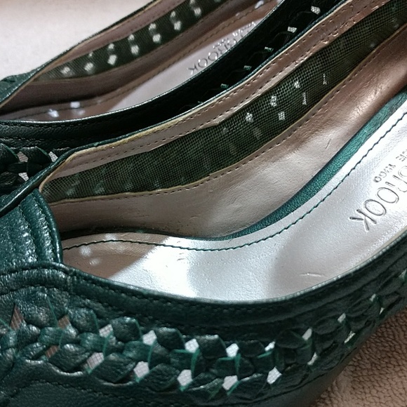 KerryBrook Emerald Green open toe pumps - Picture 8 of 8